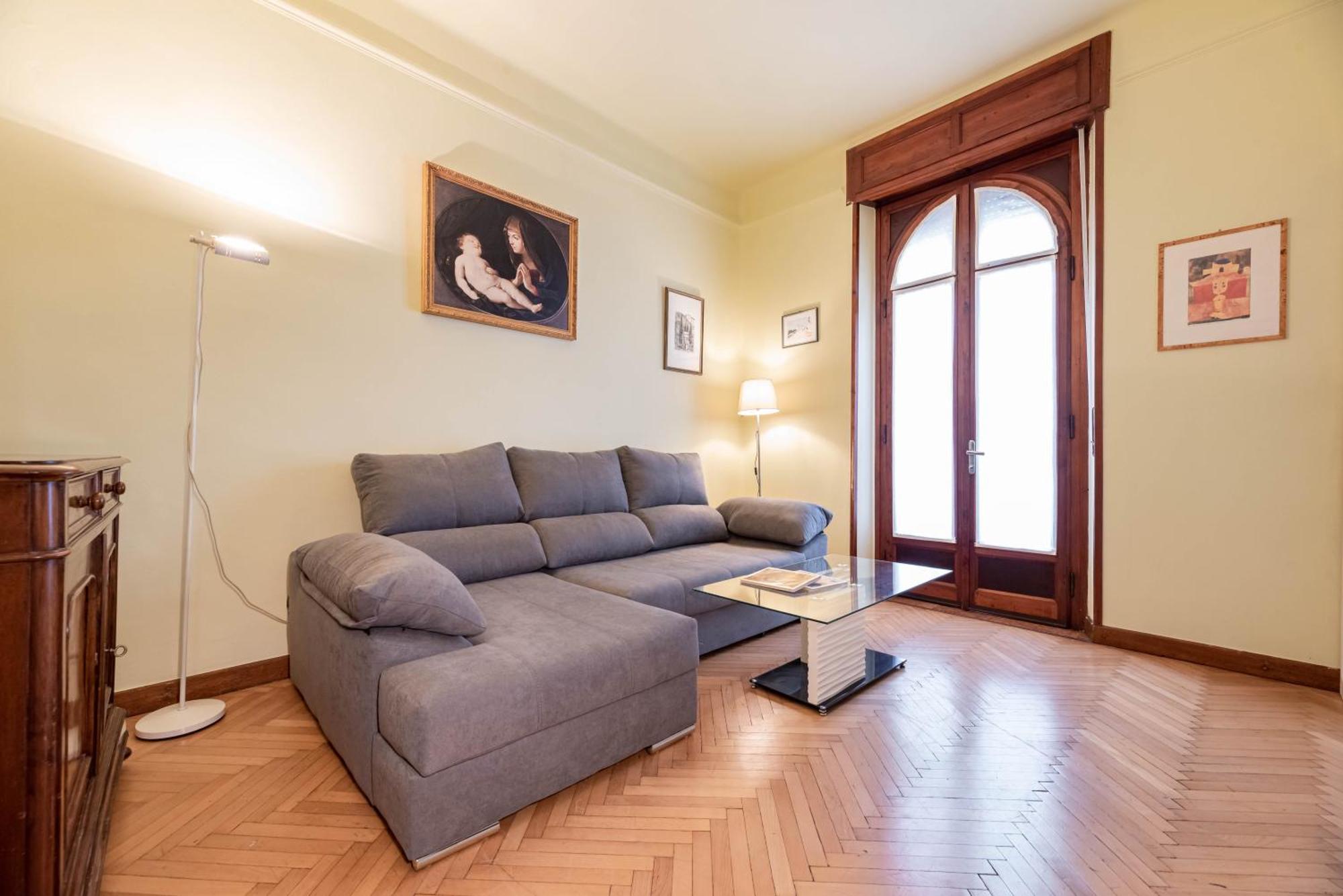 Piazza Isolo Central Apartment Verona Dış mekan fotoğraf