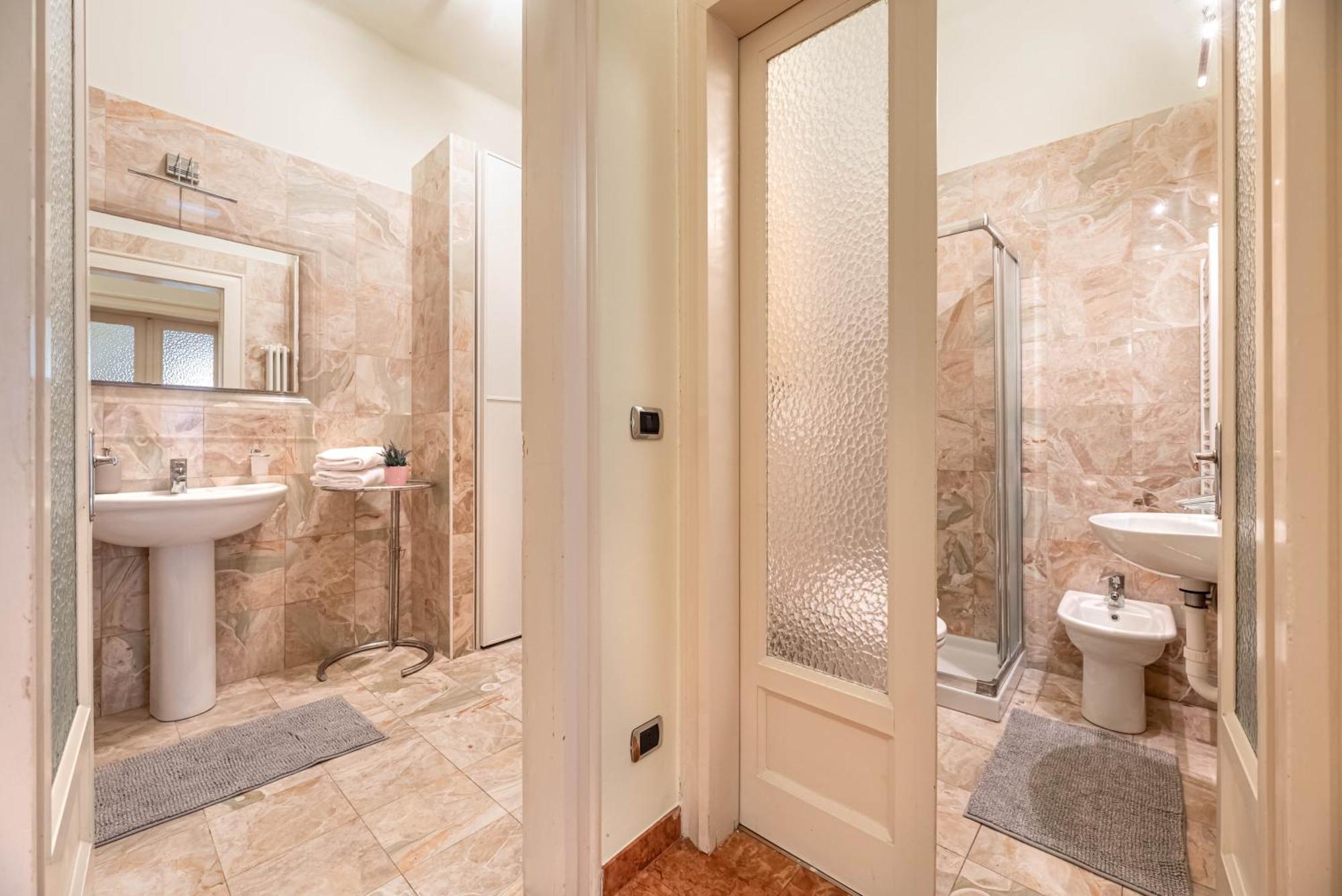 Piazza Isolo Central Apartment Verona Dış mekan fotoğraf